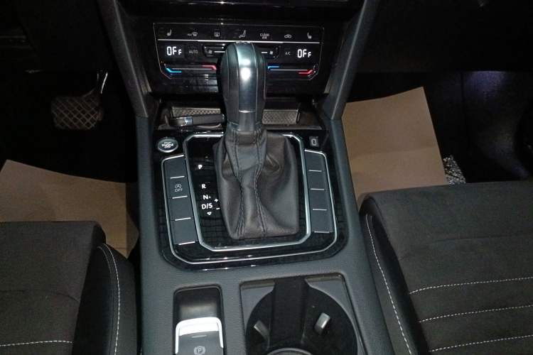 Used Volkswagen Magotan 2020 330TSI DSG Luxury Edition
