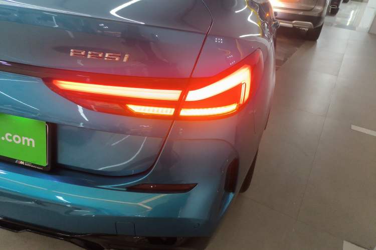 Used BMW 2 Series 2021 225i 4-Door Coupe M Sport Package
