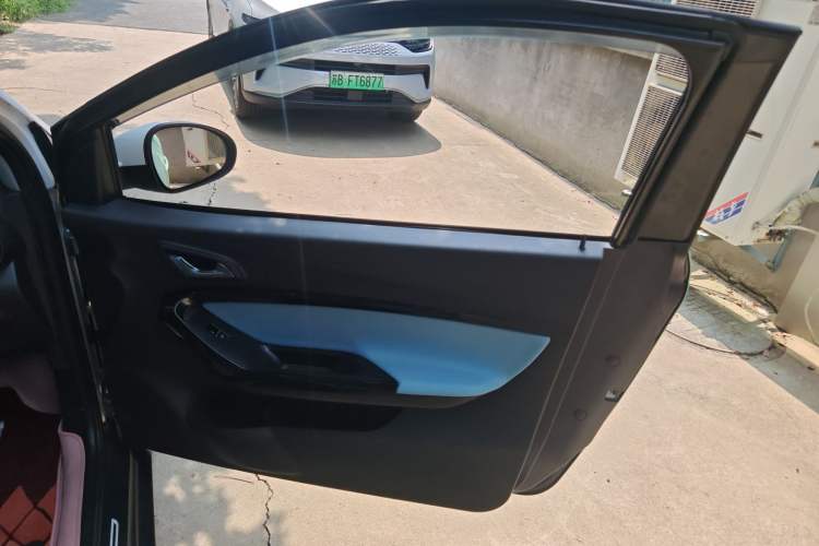 Used Chery Little Ant 2022 Sweet Pink Edition Half-Sugar Version Lithium Iron Phosphate 30 kW 301 km
