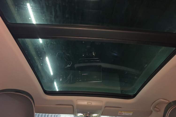 Used Volkswagen Tiguan L 2022 330TSI Automatic Two-Wheel Drive R-Line Enhanced Edition
