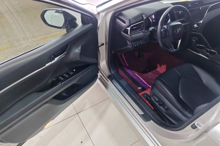 Used Toyota Camry 2019 2.0G Luxury Edition China VI Standard
