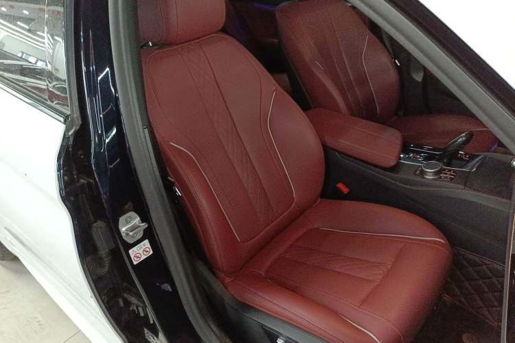 Used BMW 5 Series 2022 Second Facelift 530Li Leading Edition M Sport Package
