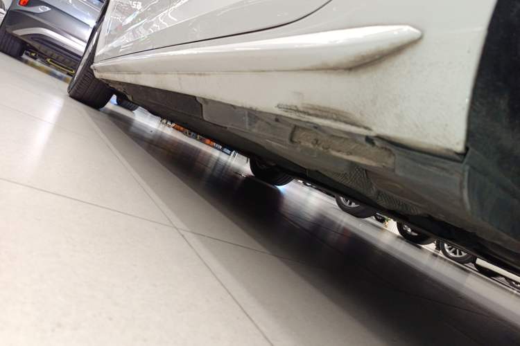 Used Audi A4L 2017 40 TFSI Ambition Edition
