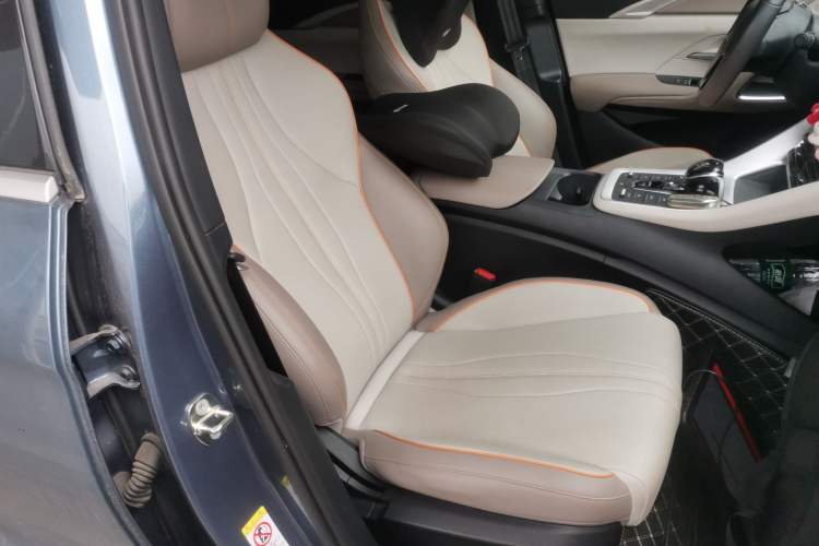 Used BYD Song Pro New Energy 2024 HONOR Edition DM-i 71KM Beyond Model
