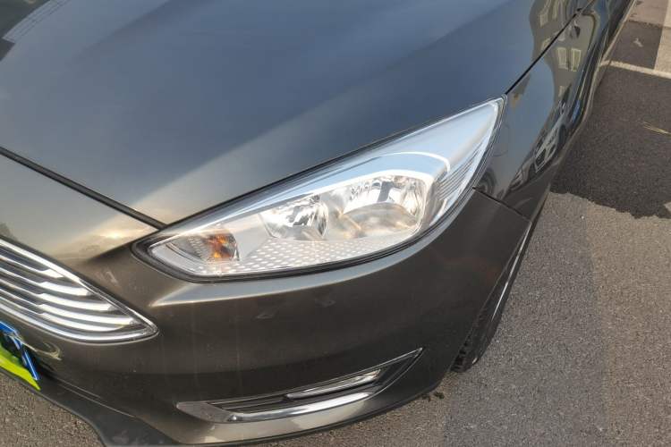 Used Ford Focus 2015 Sedan 1.6L Automatic Trend Model