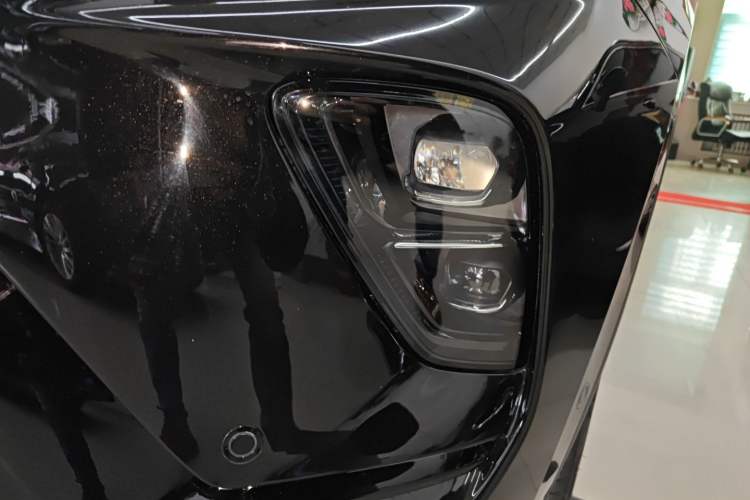 Used Buick Envision 2025 Encore Plus 28T Two-Wheel-Drive Platinum Edition