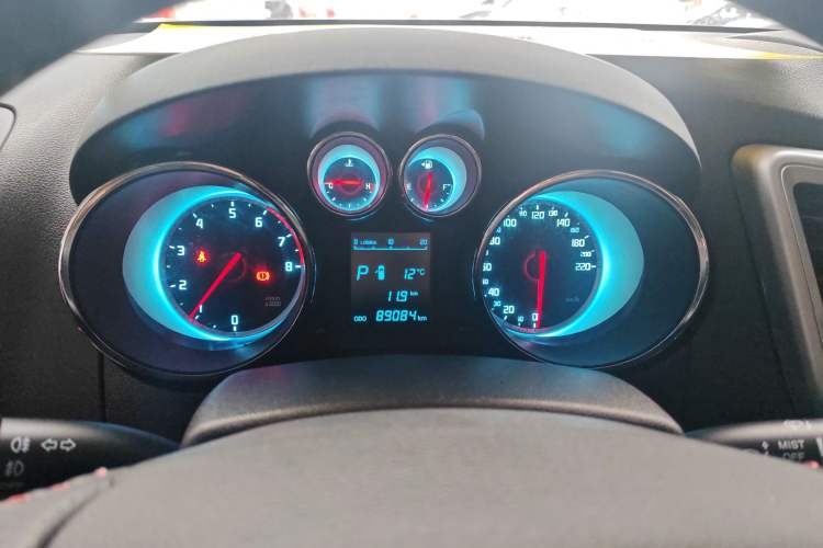 Used Changan CS35 2014 1.6L Automatic Luxury Model China IV Standard
