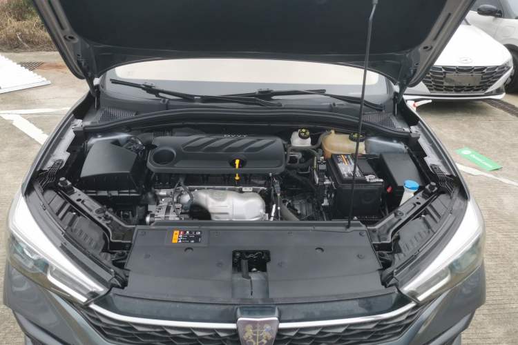 Used Roewe i5 2021 Revised 1.5L CVT Starry Edition
