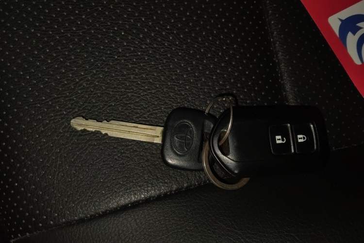 Used Toyota YARiS L 2016 Revised 1.5E CVT Charming Edition
