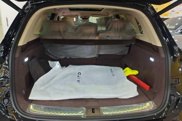 Used Hima AITO M7 2024 1.5T Intelligent Driving Rear-Drive Pro Version 5 Seats
