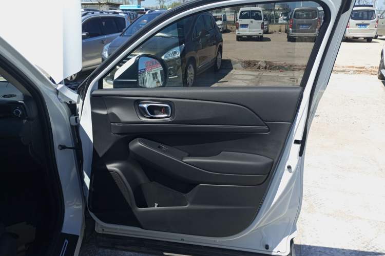 Used Honda Vezel 2023 1.5L CVT Elite Edition
