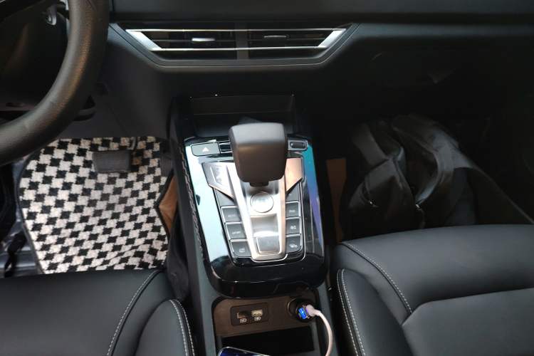 Used BYD Yuan New Energy 2019 EV535 Smart Connect Trendsetting Model