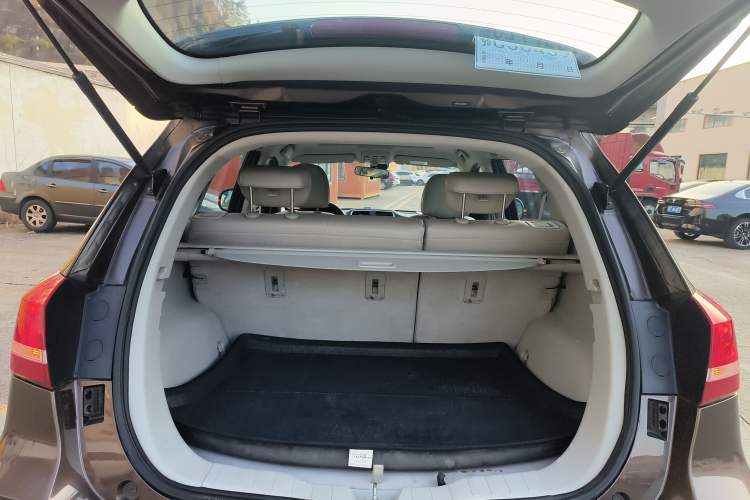 Used Haval H2 2016 Red-Label 1.5T Manual Two-Wheel Drive Luxury Model
