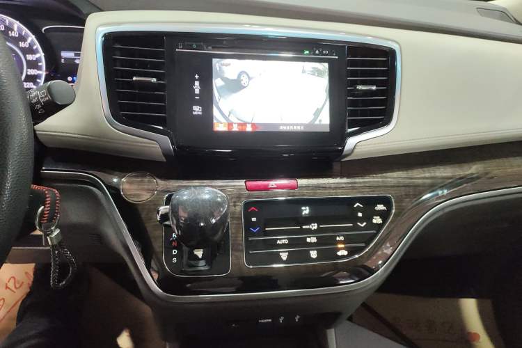 Used Honda Odyssey 2015 Revised Version 2.4L Comfort Edition