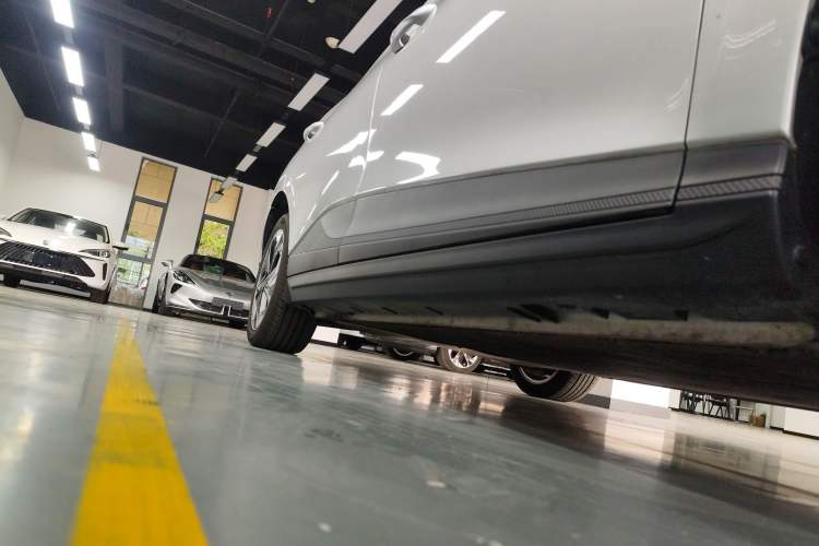 Used MG 4 EV 2023 415 km Range Sea-Faring Champion Edition
