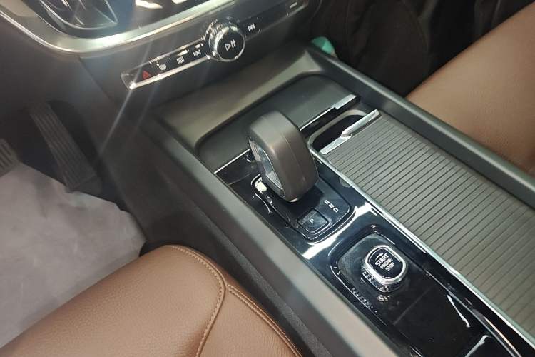 Used Volvo S60 2025 B4 Zhiyi Luxury Edition
