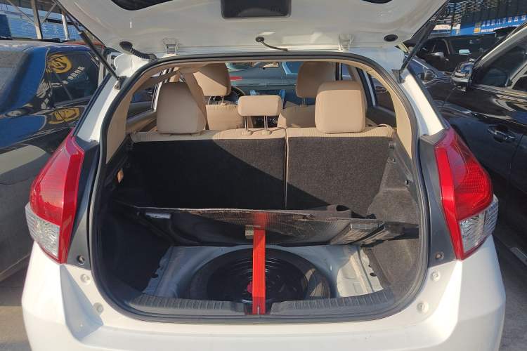 Used Toyota YARiS L Zhi Xian 2014 1.5G Automatic Xuan Dong Edition