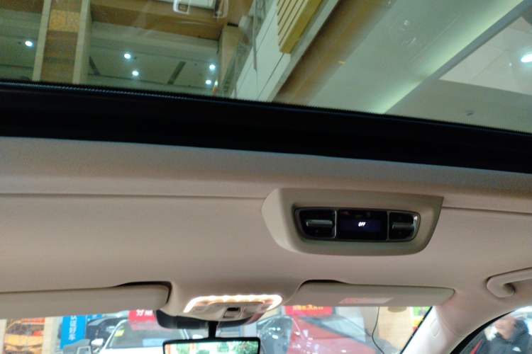 Used Mercedes-Benz V-Class 2022 V 260 L Long Wheelbase Prestige Edition