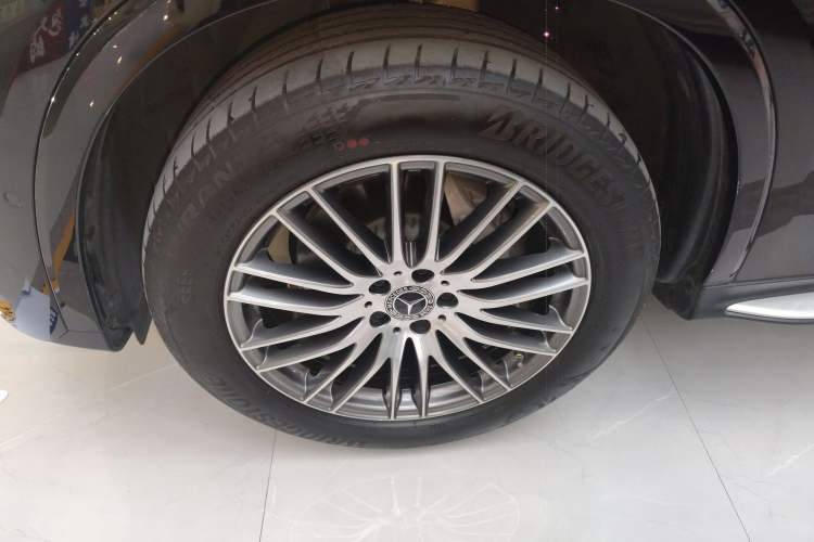 Used Mercedes-Benz GLC 2023 GLC 300 L 4MATIC Dynamic Edition 5-seater