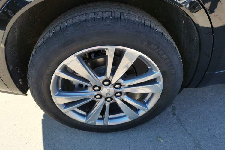 Used Cadillac XT6 2021 28T Six-Seater Four-Wheel-Drive Luxury Version
