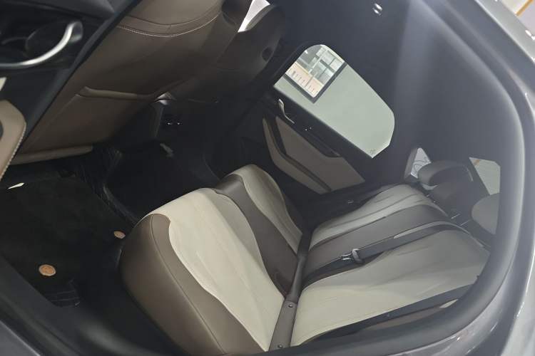 Used BYD Qin PLUS 2024 HONOR Edition DM-i 55KM Leading Model
