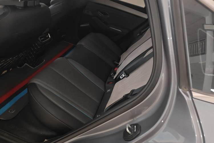 Used BYD Qin L 2024 DM-i 120KM Excellence Model
