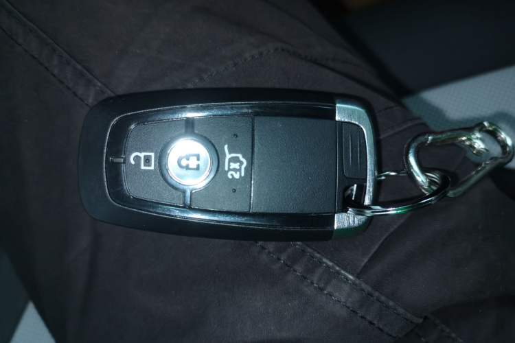 Used Ford Edge 2023 Ford Explorer L 2.0T EcoBoost Four-Wheel Drive 7-Seater Supreme Model
