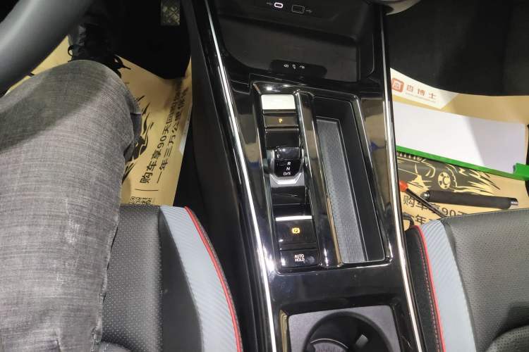 Used Volkswagen Lamando 2025 Lavida L 280TSI DSG Cool & Spicy Edition
