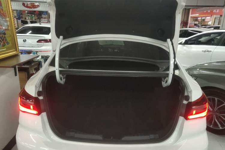 Used Ford Escort 2021 1.5L Automatic Diamond Edition
