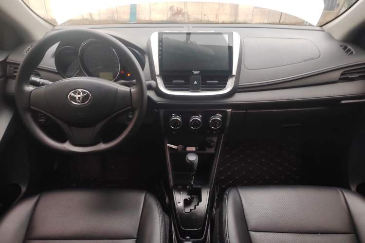 Used Toyota YARiS L 2019 1.5E CVT Dynamic Edition China VI compliant