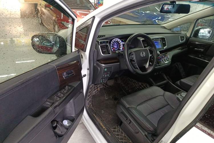 Used Honda Odyssey 2018 2.4L Luxury Edition
