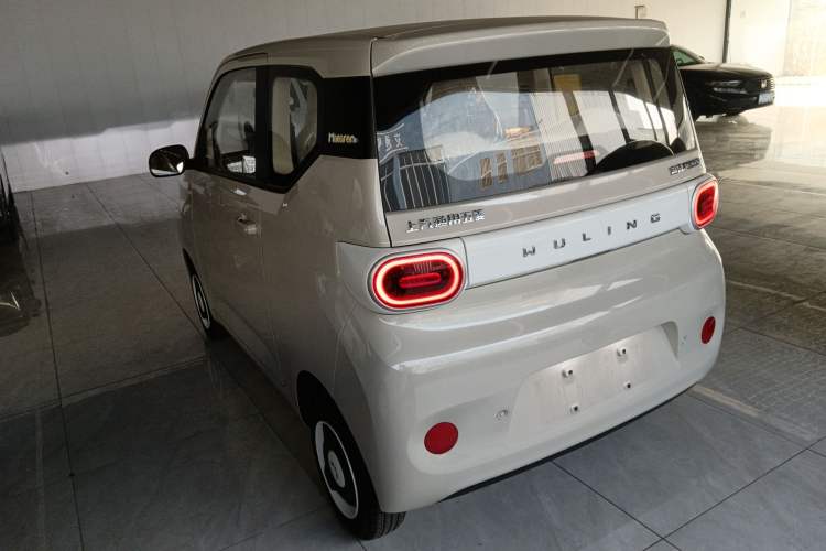 Used Wuling Hongguang MINIEV 2024 3rd Generation 215km Youth Edition