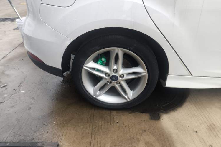 Used Ford Focus 2020 Hatchback Classic 1.5L Automatic Trendy Model