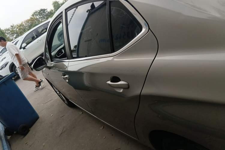 Used Citroen C4L 2015 1.8L Automatic Luxury Edition
