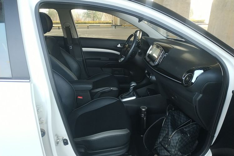 Used Kia kx1 Stonic 2021 1.4L CVT Fun & Sunroof Model