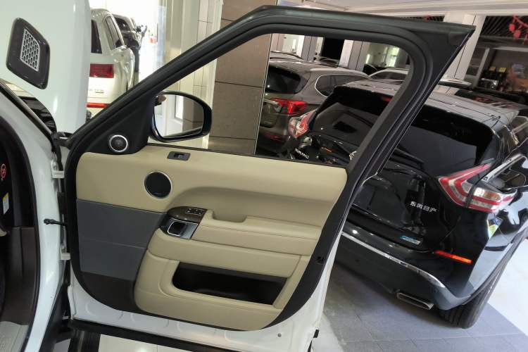 Used Land Rover Range Rover Sport 2017 3.0 SC V6 HSE
