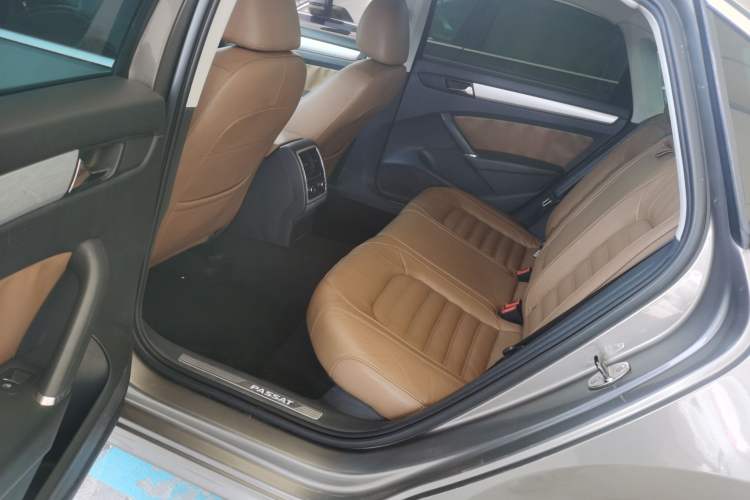 Used Volkswagen Passat 2014 1.8TSI DSG Prestige Edition
