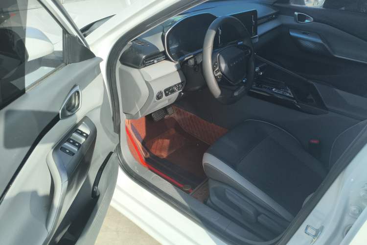 Used Baojun RC-5 2020 1.5T CVT Smart Luxury Edition
