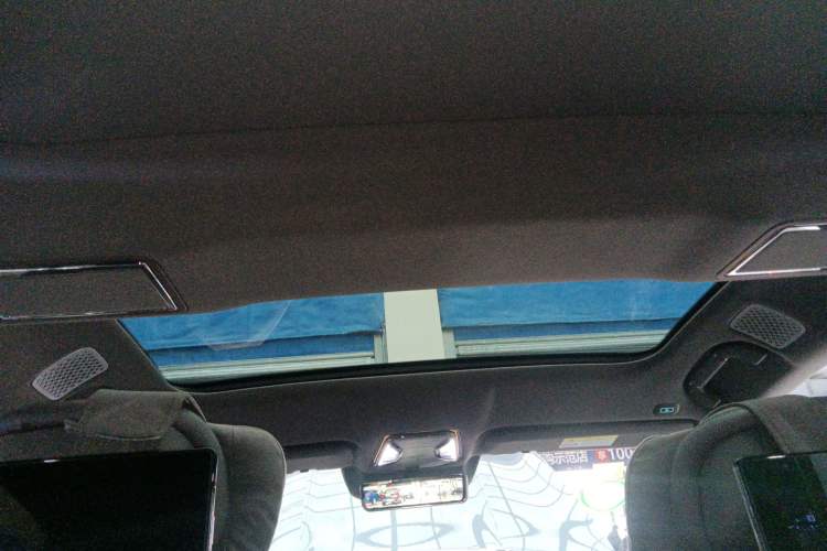 Used Denza Z9 2024 1100 km All-Wheel-Drive Ultra Version