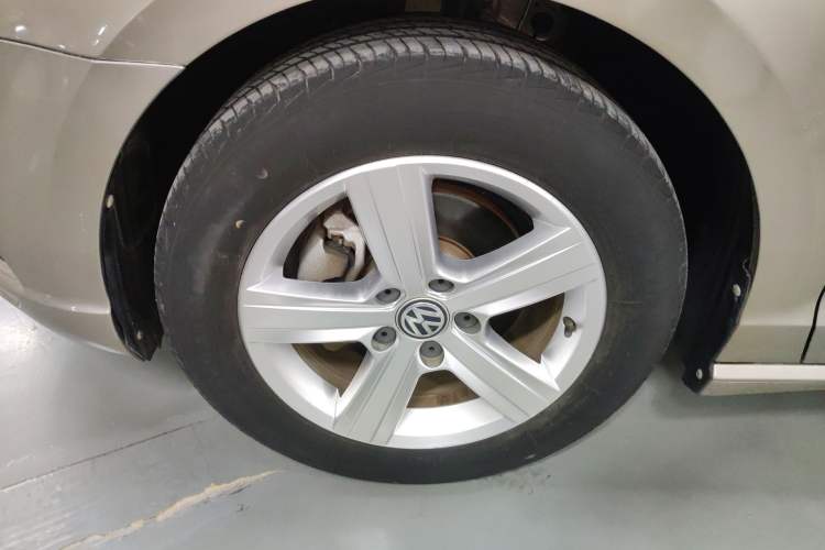 Used Volkswagen Lamando 2015 230TSI Manual Trend Edition