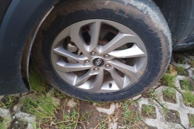 Used Hyundai Tucson 2015 1.6T Dual-Clutch Two-Wheel-Drive Smart Model
