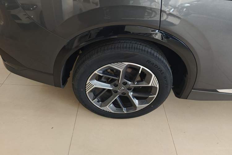 Used Changan CS75 PLUS 2025 4th Generation 1.5T New Blue Whale Smart Luxury Edition
