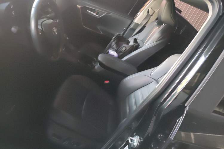 Used Toyota Wildlander 2022 2.0L CVT Two-Wheel Drive Knight Edition
