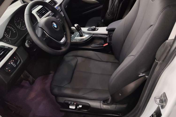 Used BMW 3 Series GT 2017 320i Sport Edition