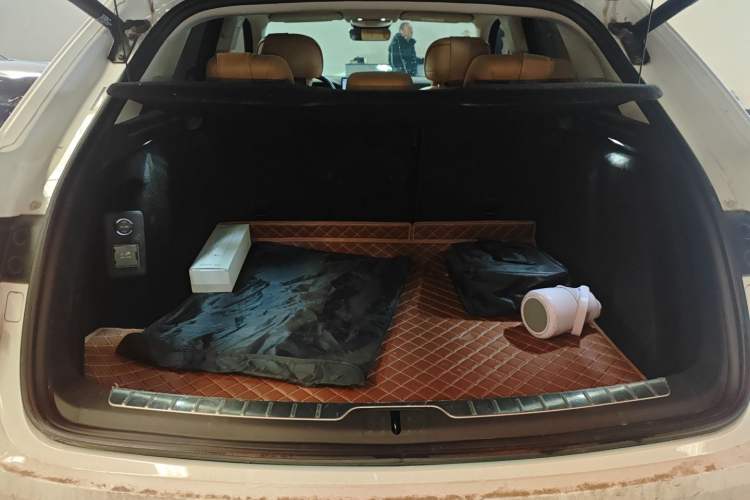 Used Hima AITO M5 2022 Range-Extended Rear-Drive Standard Version