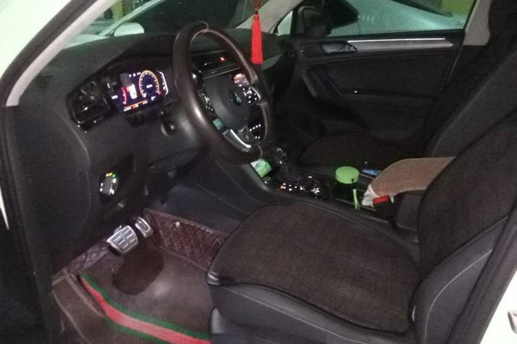 Used Volkswagen Tiguan L 2021 380TSI Automatic All-Wheel Drive R-Line Comfort Plus 7-Seater
