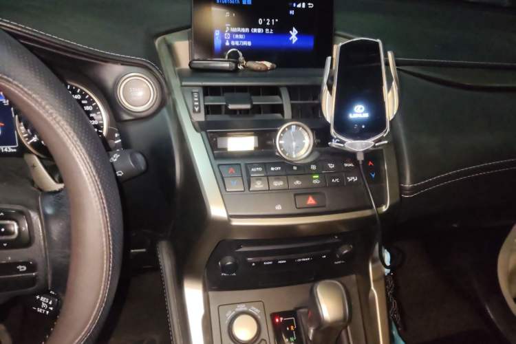 Used Lexus NX 2015 200T All-Wheel-Drive Fēngshàng Edition
