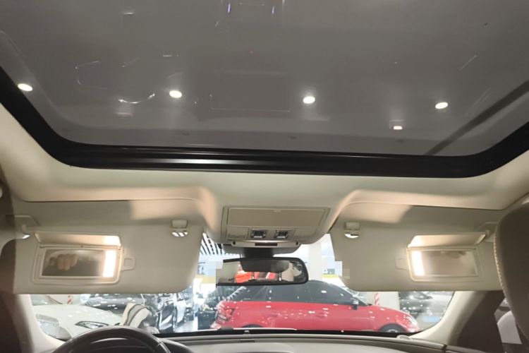 Used Jaguar XEL 2019 2.0T 200 PS Deluxe Edition
