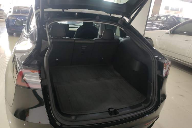 Used Tesla Model Y 2021 Performance High-Performance All-Wheel-Drive Version
