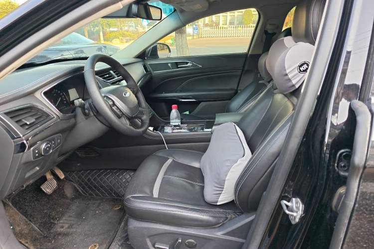 Used Ford Taurus 2017 EcoBoost 245 Luxury Model
